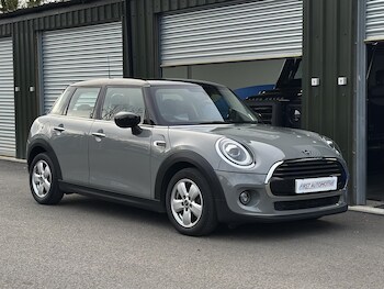 Used MINI Hatch 2019 for sale - 76467856: Photo