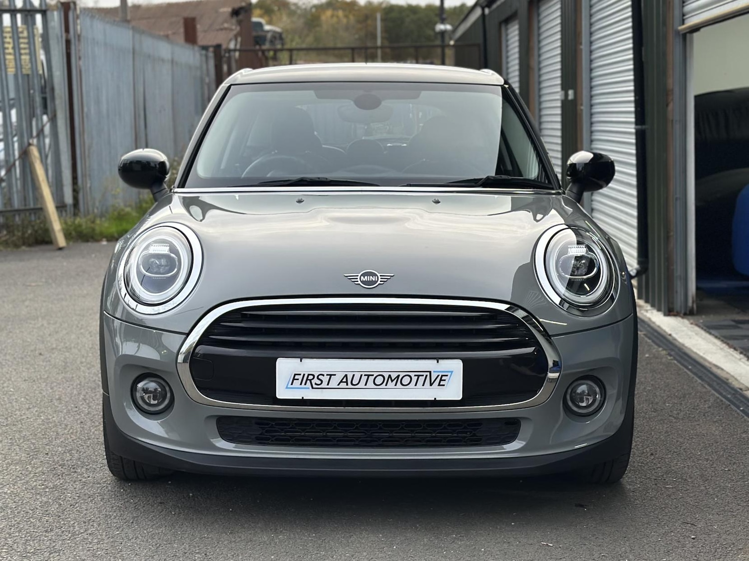 Used MINI Hatch 2019 for sale - 76467856: Photo 2