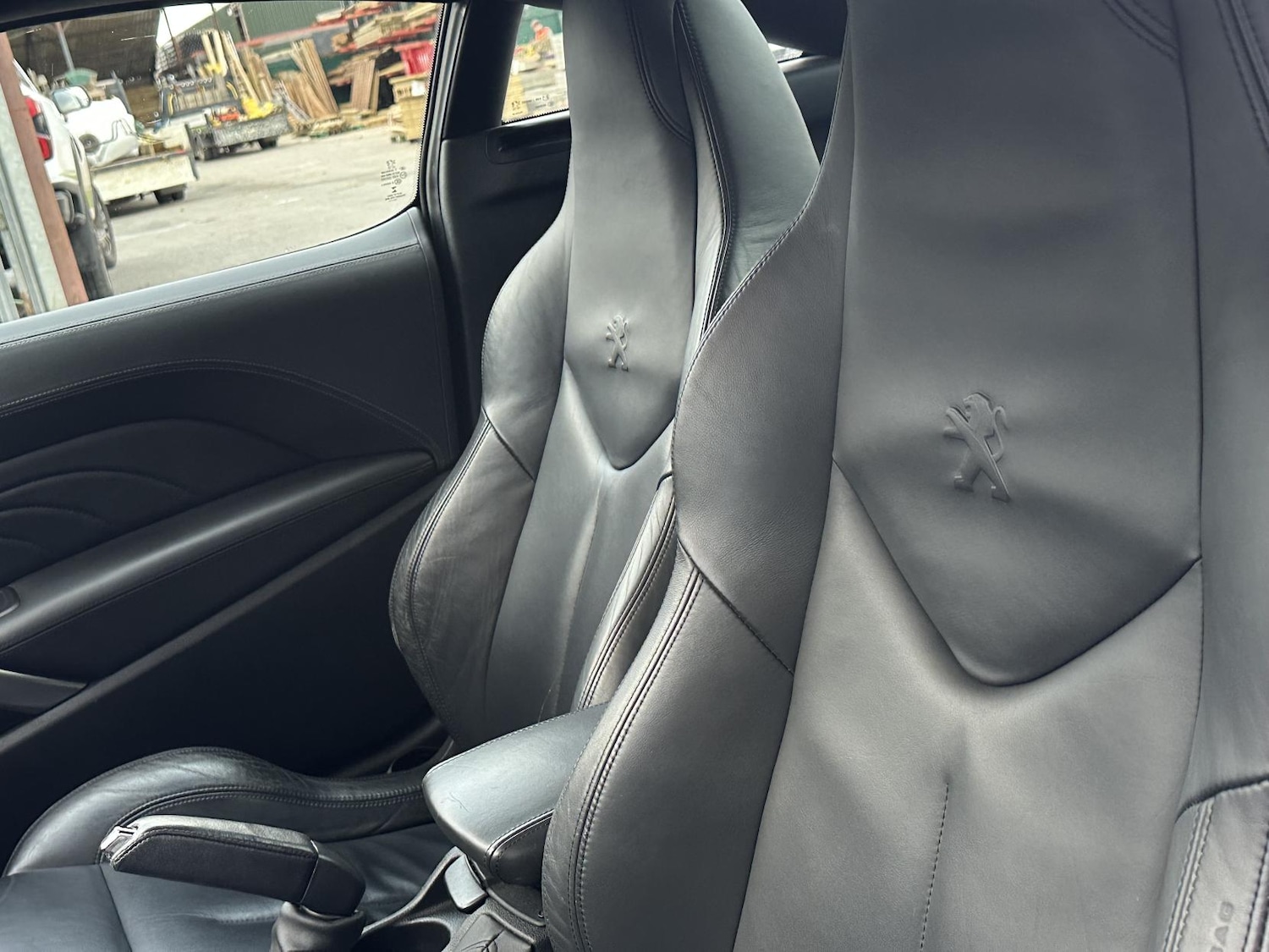 Used Peugeot RCZ 2014 for sale - 76652974: Photo 23