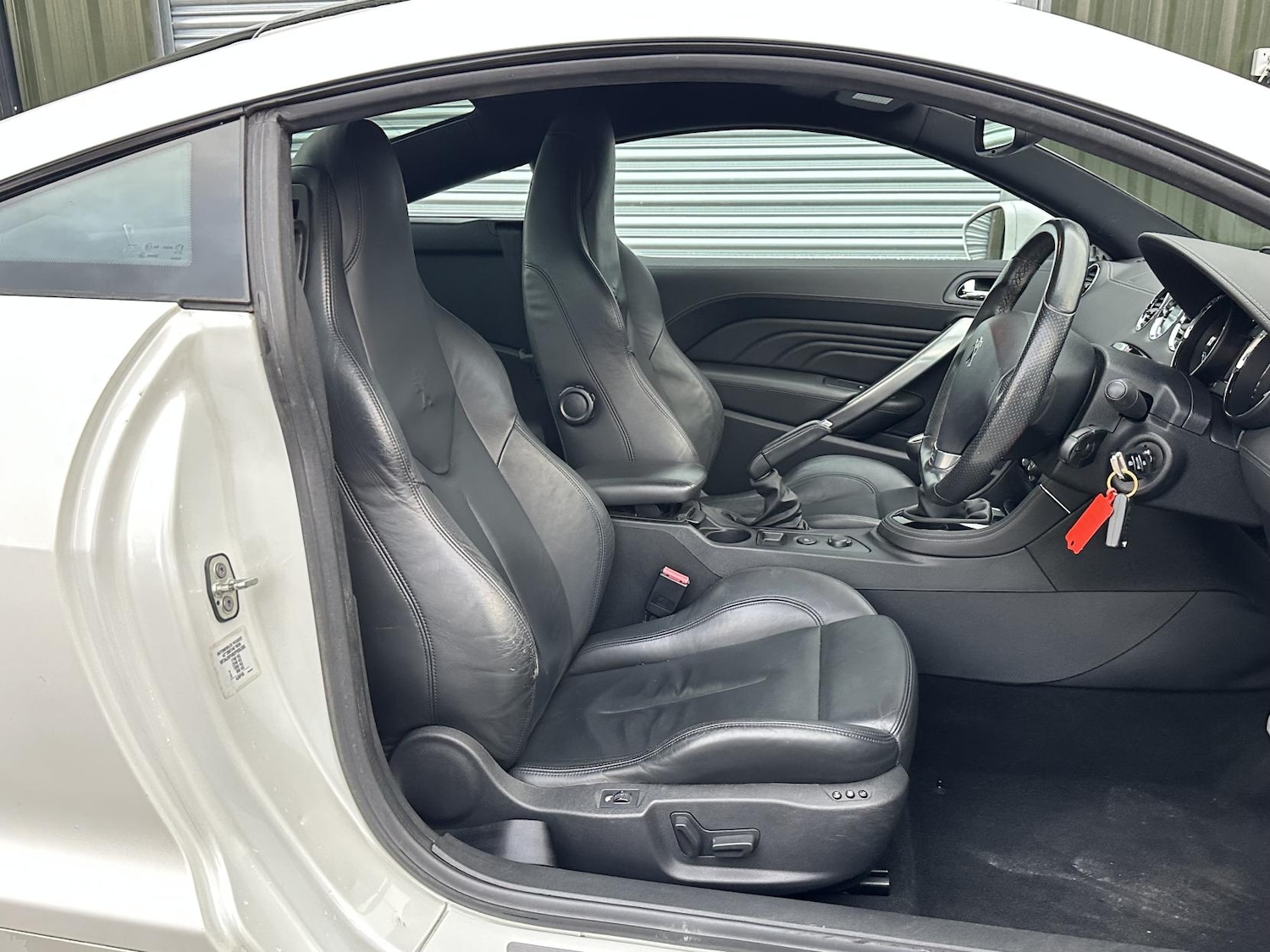 Used Peugeot RCZ 2014 for sale - 76652974: Photo 25