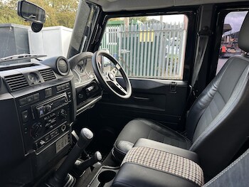Used Land Rover Defender 110 2011 for sale - 77441559: Photo
