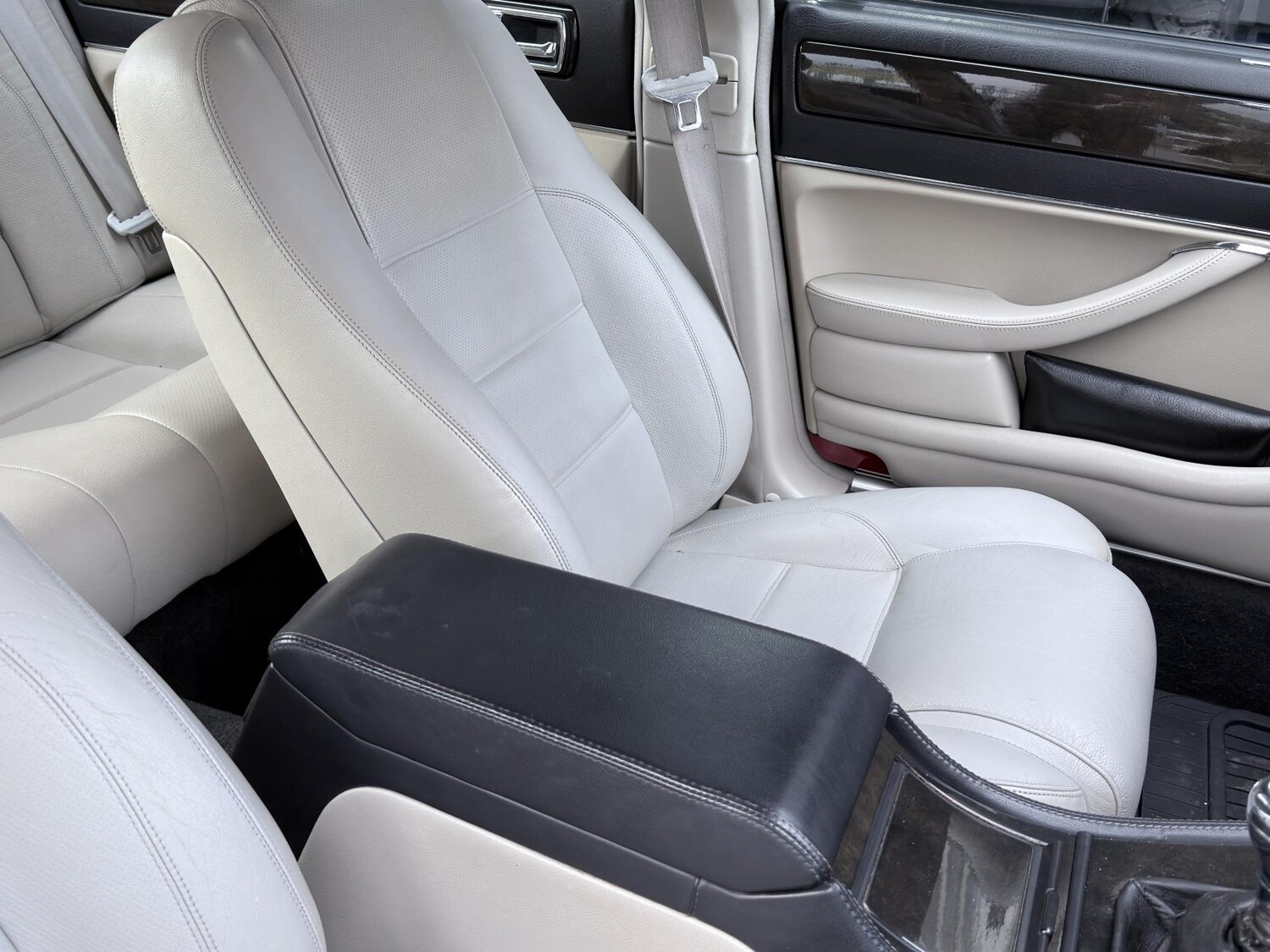 Used Jaguar XJR-S 1999 for sale - 77456698: Photo 43