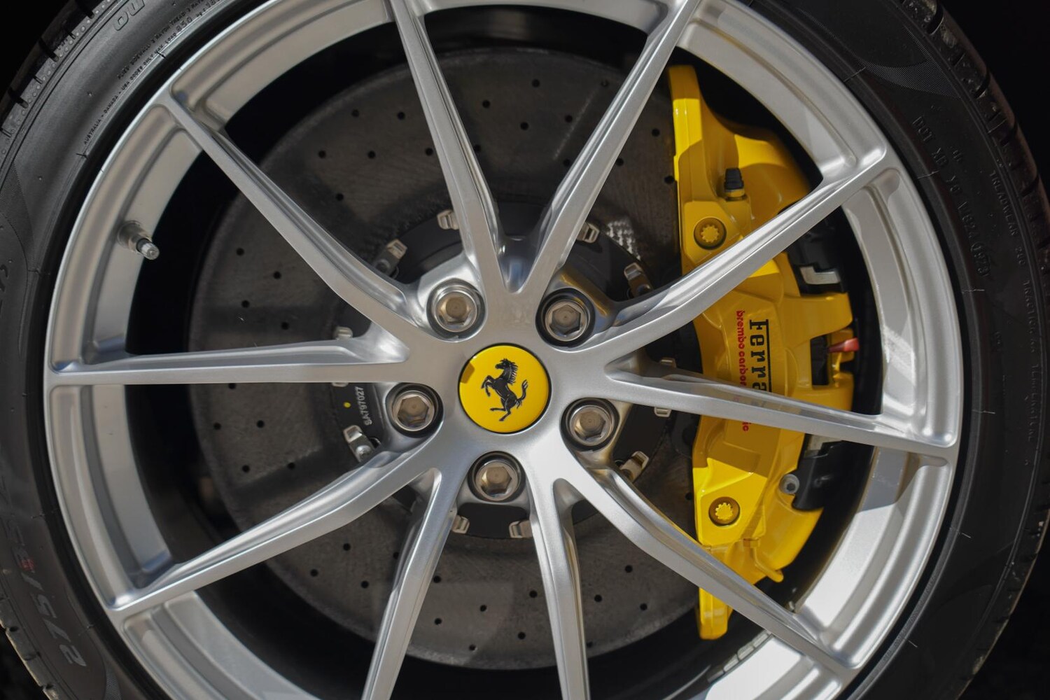 Used Ferrari 812 GTS 2023 for sale - 77538736: Photo 87