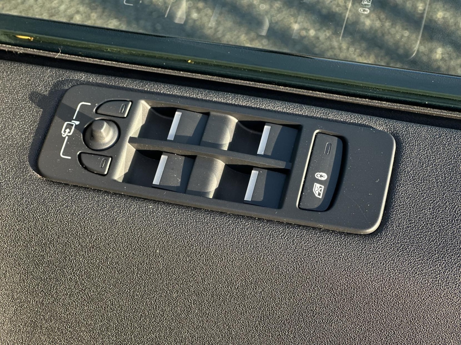 Used Land Rover Discovery Sport 2019 for sale - 77511560: Photo 30