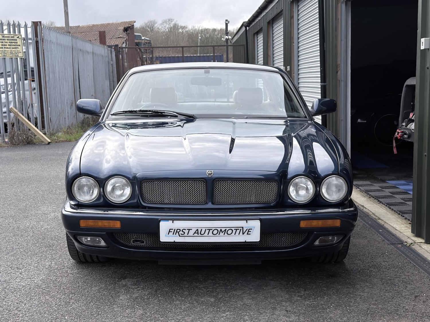 Used Jaguar XJR-S 1999 for sale - 77412582: Photo 4
