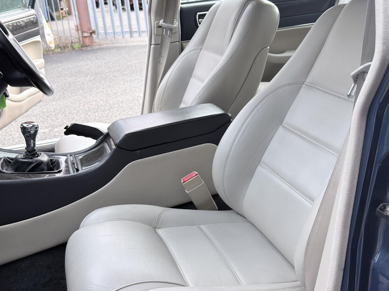 Used Jaguar XJR-S 1999 for sale - 77412582: Photo 42