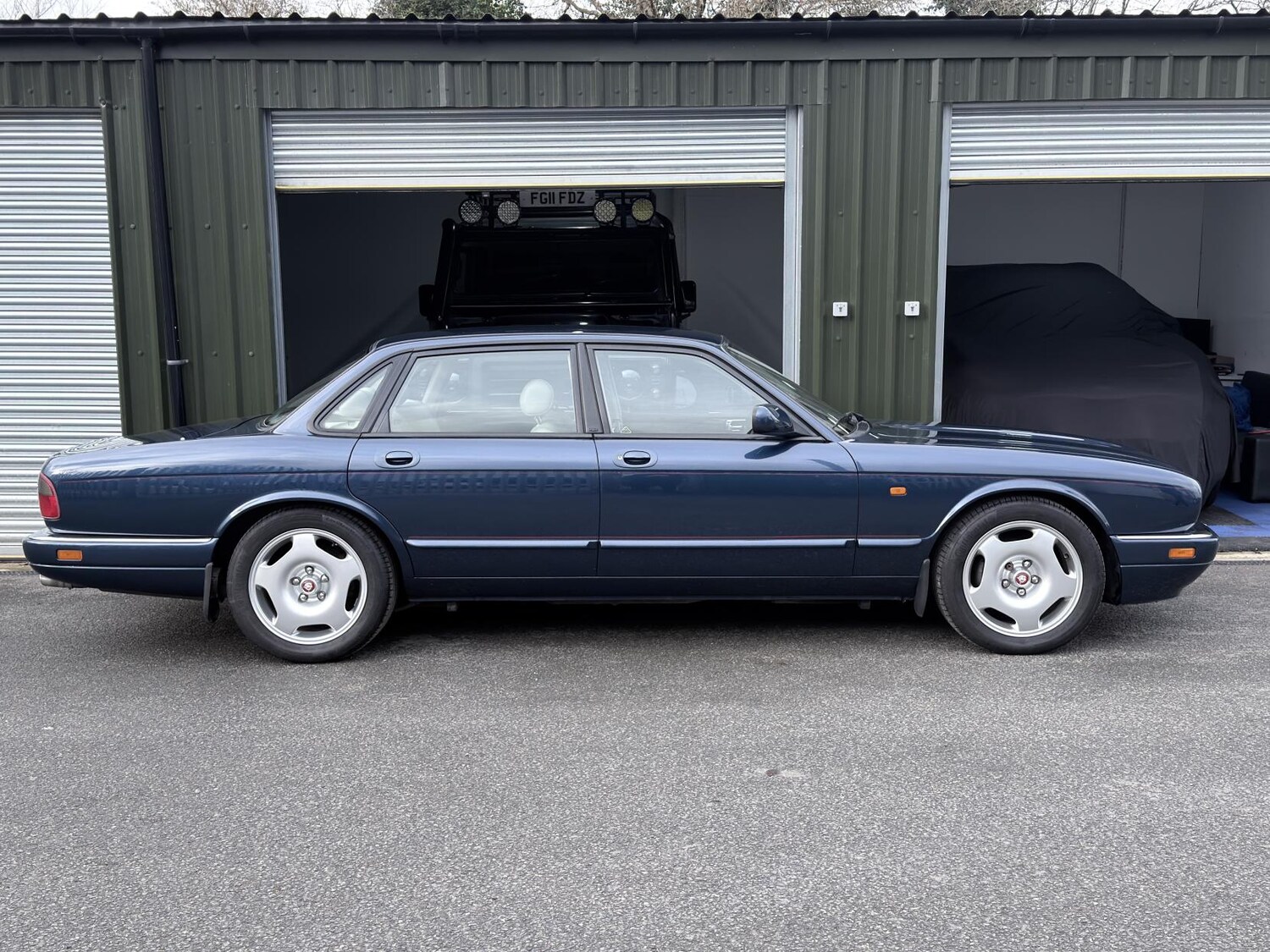 Used Jaguar XJR-S 1999 for sale - 77575531: Photo 26