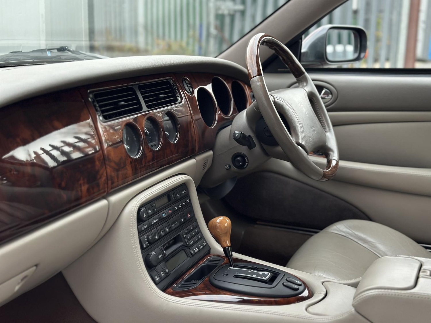 Used Jaguar XK8 1999 for sale - 76209539: Photo 24