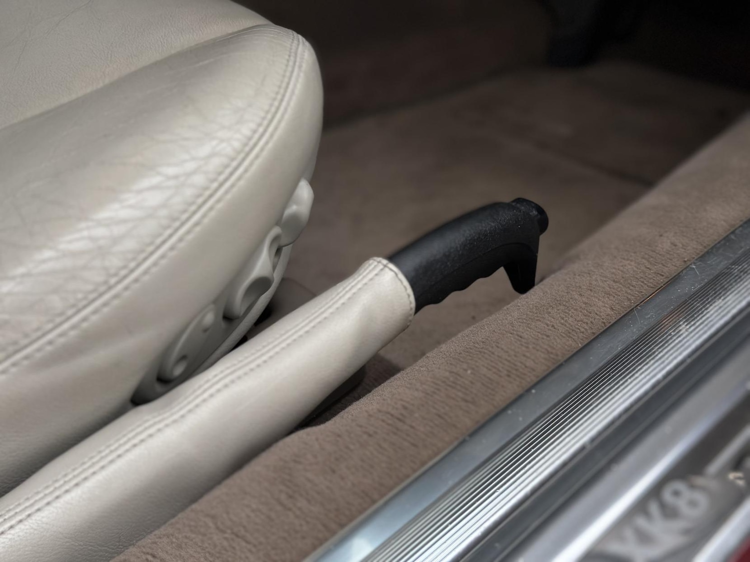 Used Jaguar XK8 1999 for sale - 76209539: Photo 27