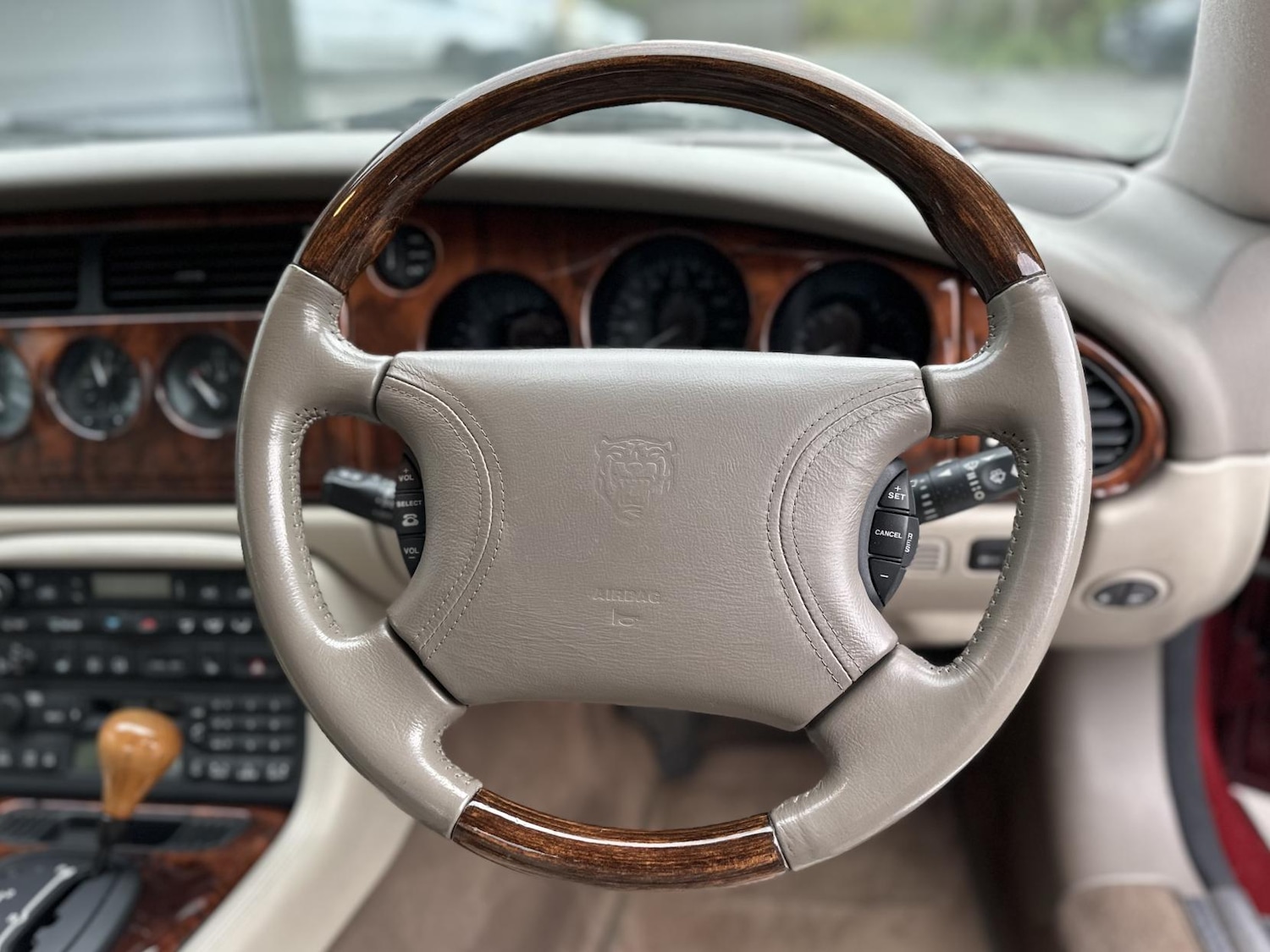 Used Jaguar XK8 1999 for sale - 76209539: Photo 31