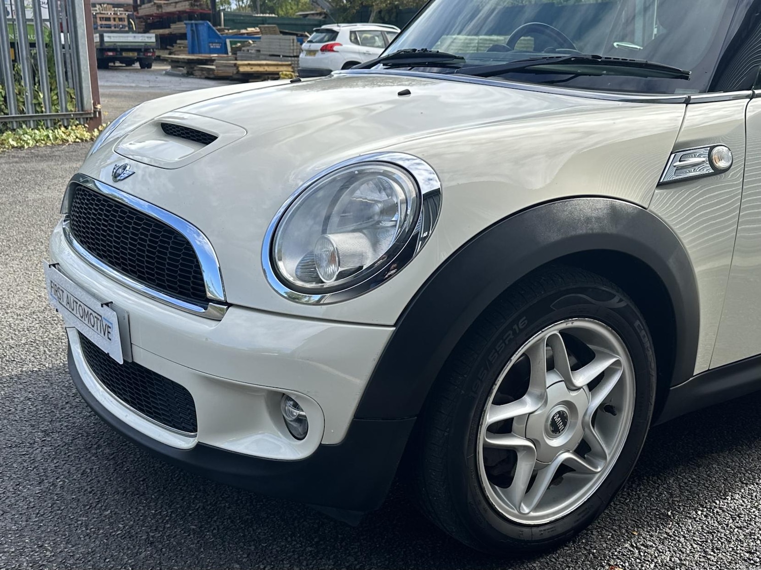 Used MINI Convertible 2009 for sale - 77175985: Photo 7