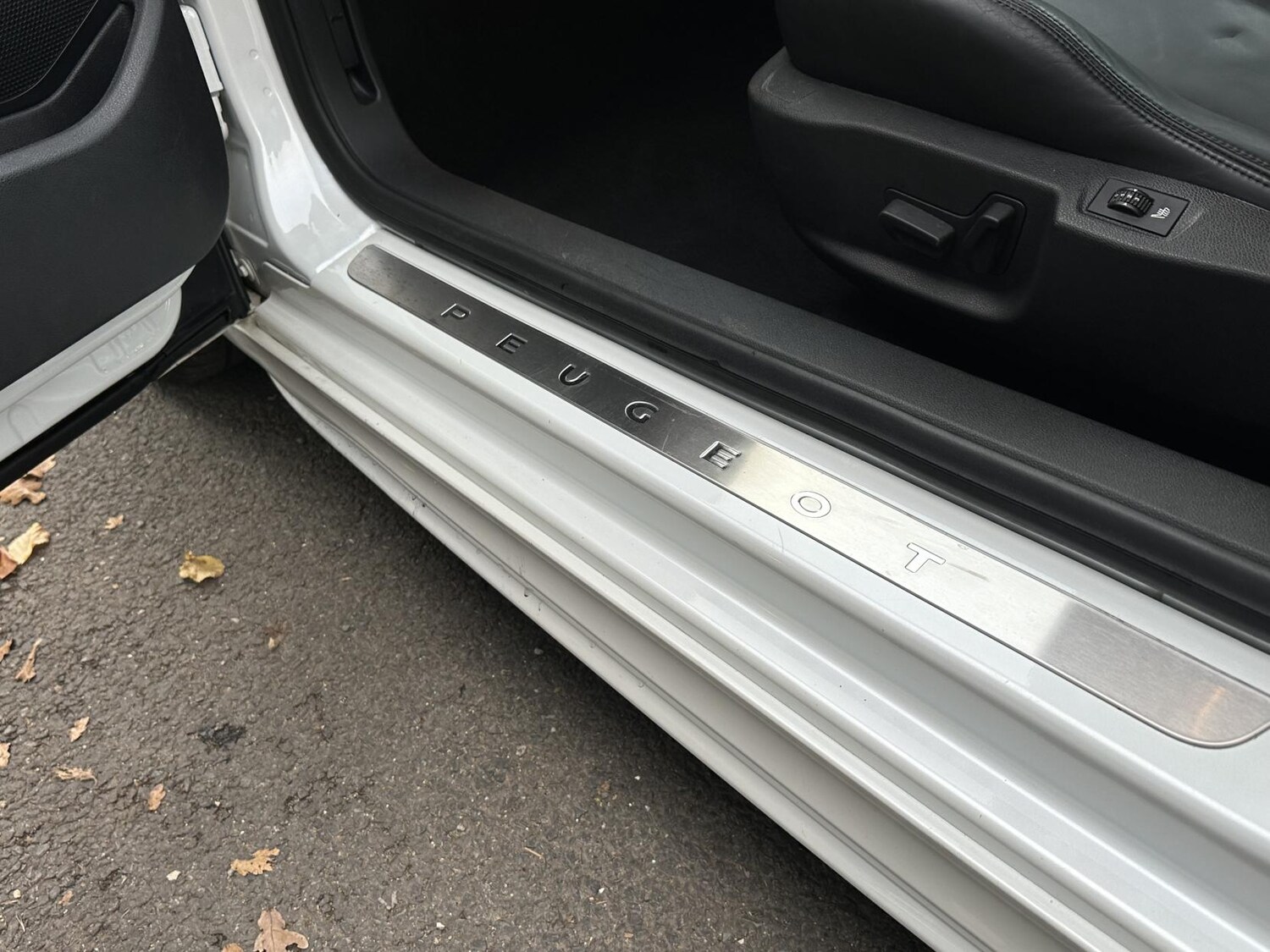 Used Peugeot RCZ 2014 for sale - 77538729: Photo 21