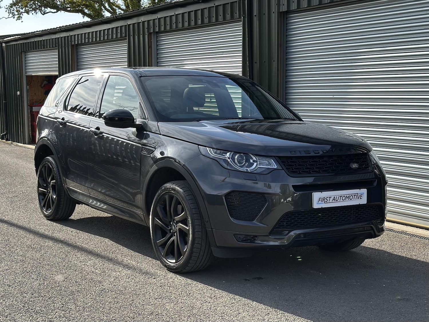 Used Land Rover Discovery Sport 2017 for sale - 76138744: Photo 1