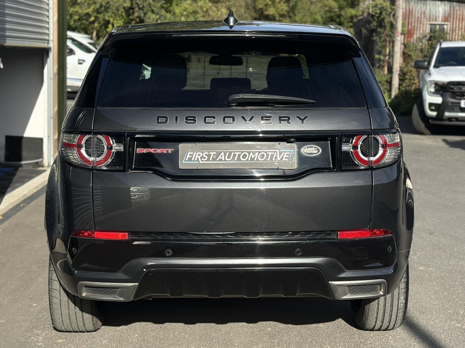 Used Land Rover Discovery Sport 2017 for sale - 76138744: Photo 2