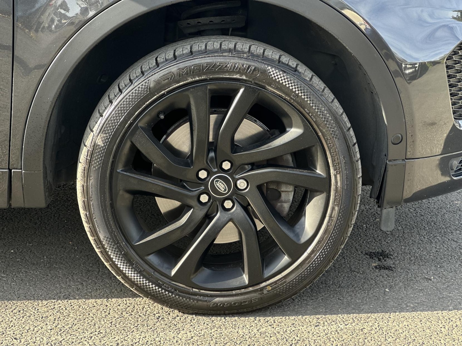 Used Land Rover Discovery Sport 2017 for sale - 76138744: Photo 28