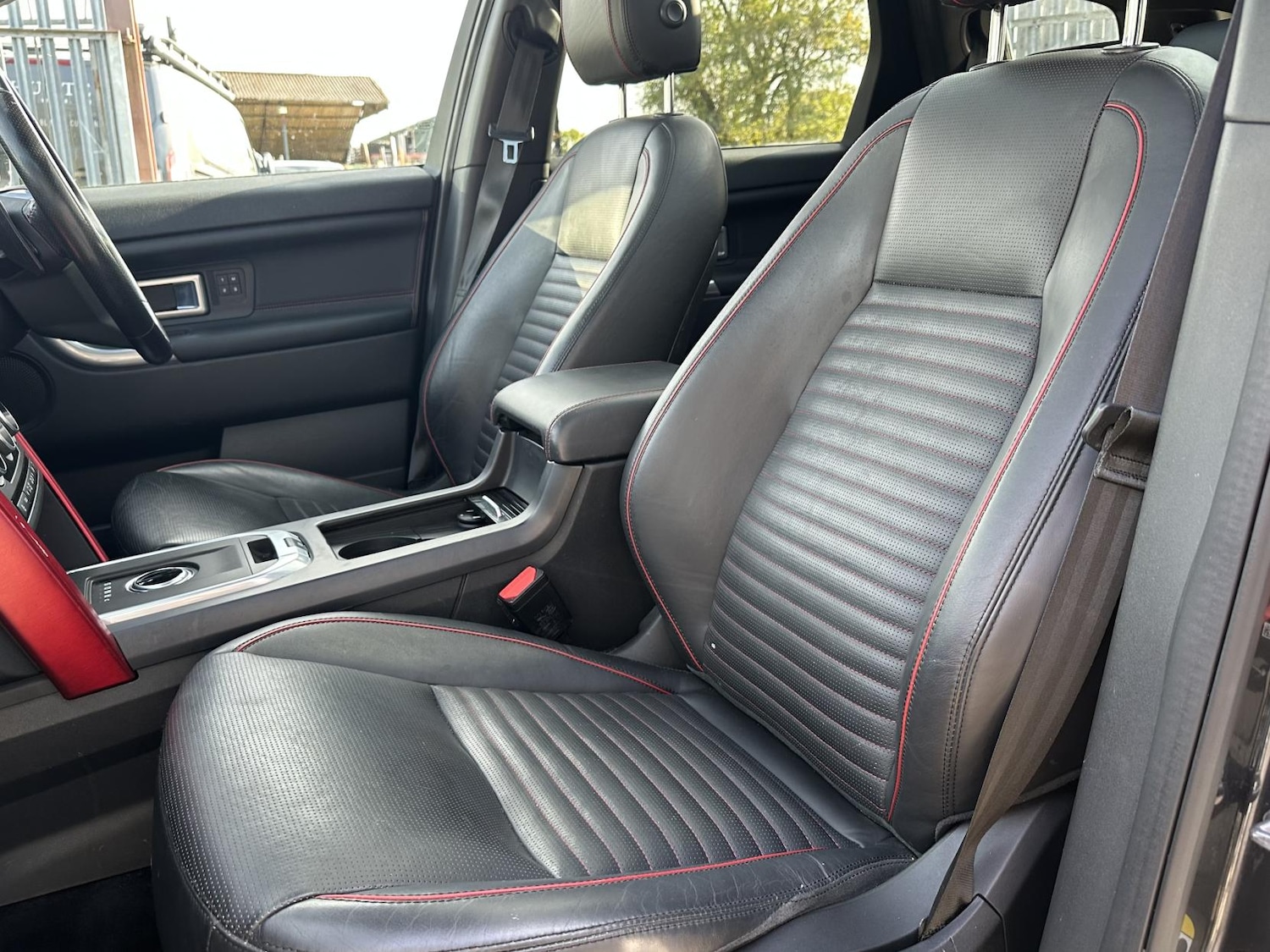 Used Land Rover Discovery Sport 2017 for sale - 76138744: Photo 38