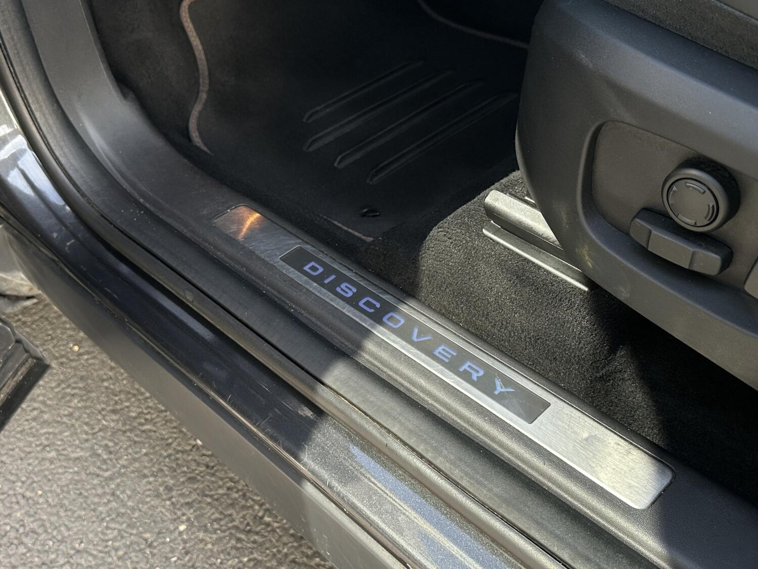 Used Land Rover Discovery Sport 2017 for sale - 76138744: Photo 40