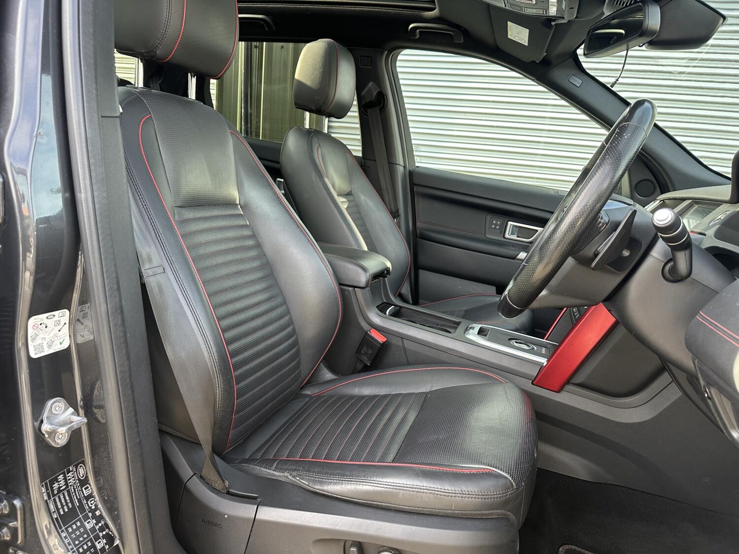 Used Land Rover Discovery Sport 2017 for sale - 76138744: Photo 5