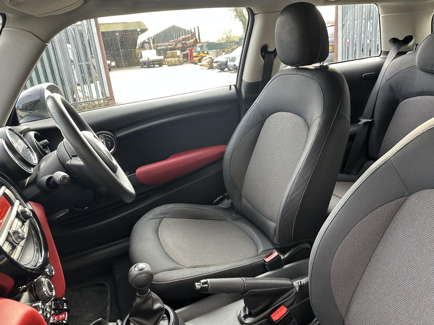 Used MINI Hatch 2015 for sale - 76840750: Photo 16