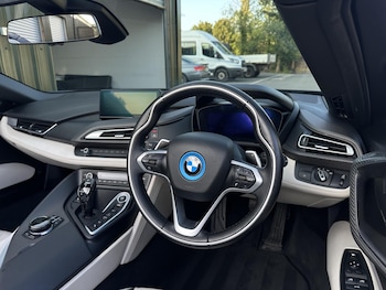 Used BMW i8 2019 for sale - 75477088: Photo