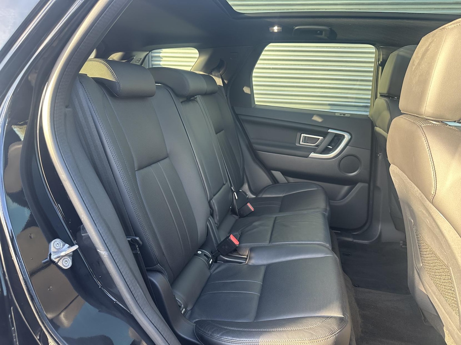 Used Land Rover Discovery Sport 2019 for sale - 76975392: Photo 32