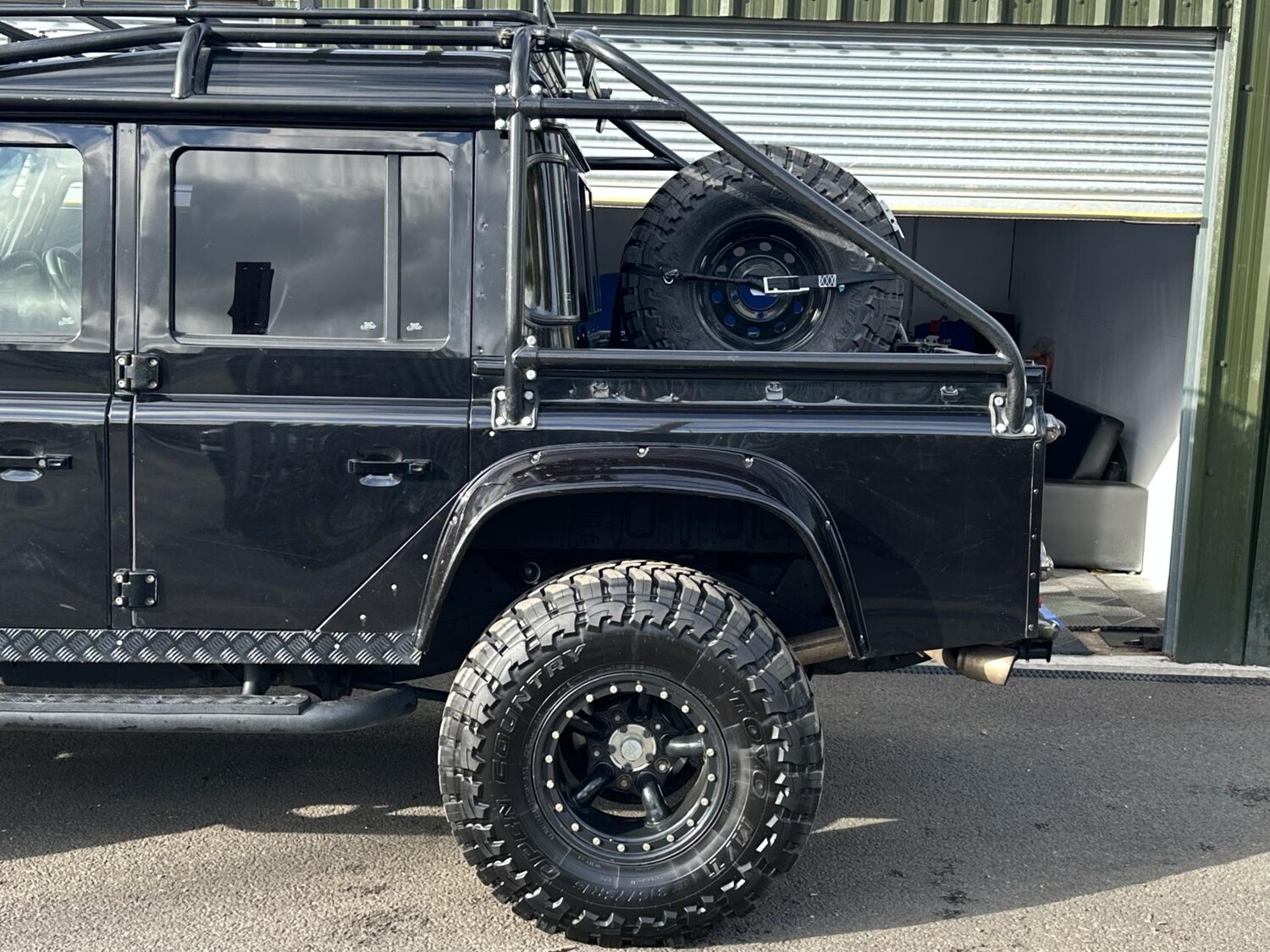 Used Land Rover Defender 110 2011 for sale - 76336031: Photo 45