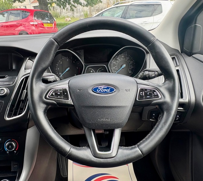 Used Ford Focus 2015 for sale - 76950878: Photo 15