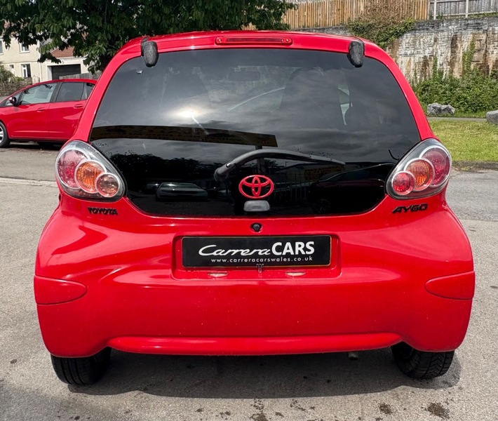 Used Toyota AYGO 2012 for sale - 76376424: Photo 4