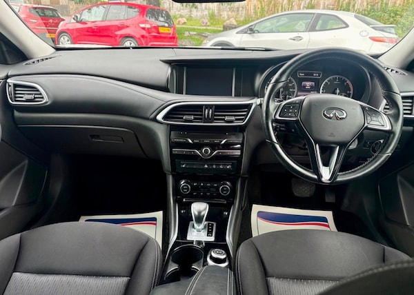 Used Infiniti Q30 2017 for sale - 74968599: Photo 11