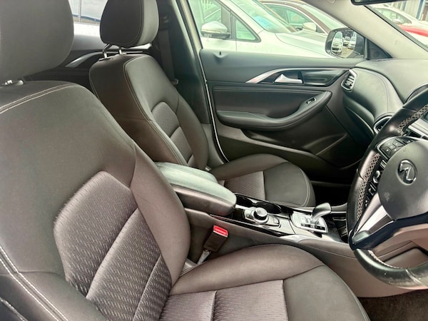 Used Infiniti Q30 2017 for sale - 74968599: Photo 12
