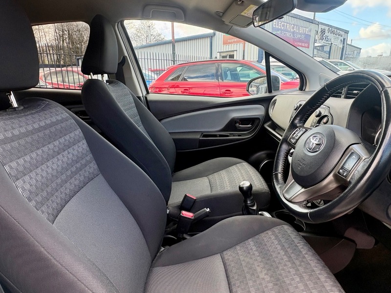 Used Toyota Yaris 2017 for sale - 78056799: Photo 16