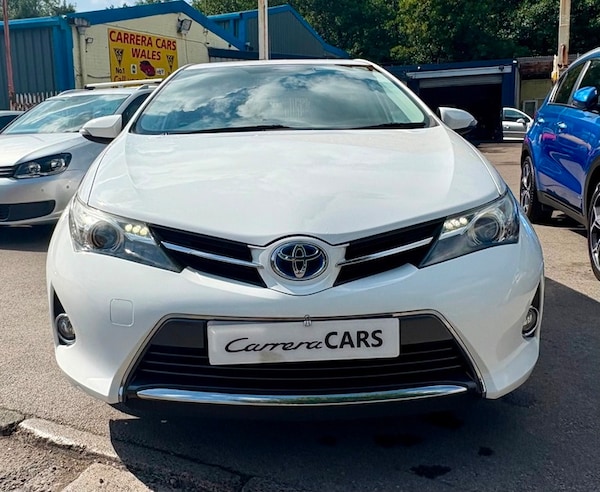 Used Toyota Auris 2014 for sale - 75606873: Photo 2