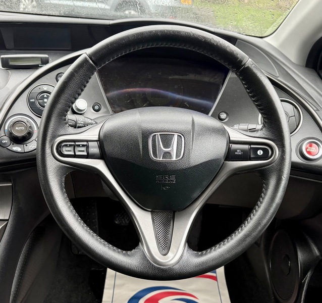 Used Honda Civic 2011 for sale - 77906074: Photo 16