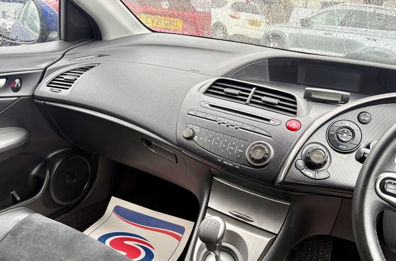 Used Honda Civic 2011 for sale - 77906074: Photo 17