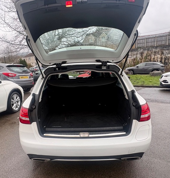 Used Mercedes-Benz C Class 2016 for sale - 77437927: Photo 8