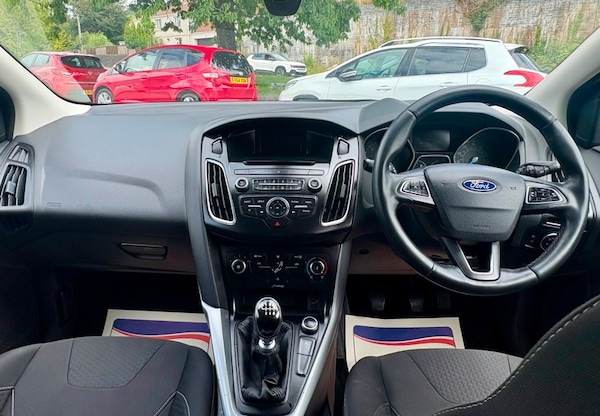 Used Ford Focus 2015 for sale - 75092921: Photo 11