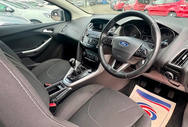 Used Ford Focus 2015 for sale - 75092921: Photo 12