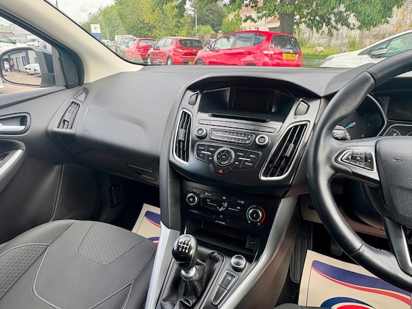 Used Ford Focus 2015 for sale - 75092921: Photo 16