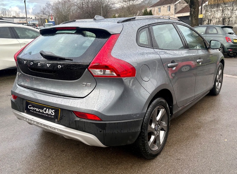 Used Volvo V40 2016 for sale - 77370396: Photo 10