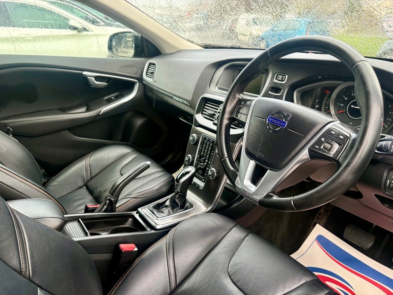 Used Volvo V40 2016 for sale - 77370396: Photo 14