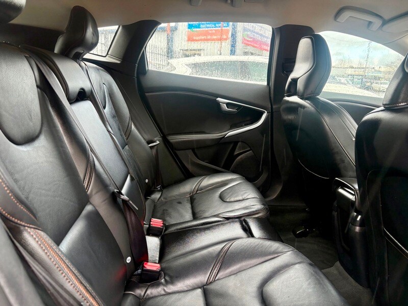 Used Volvo V40 2016 for sale - 77370396: Photo 18