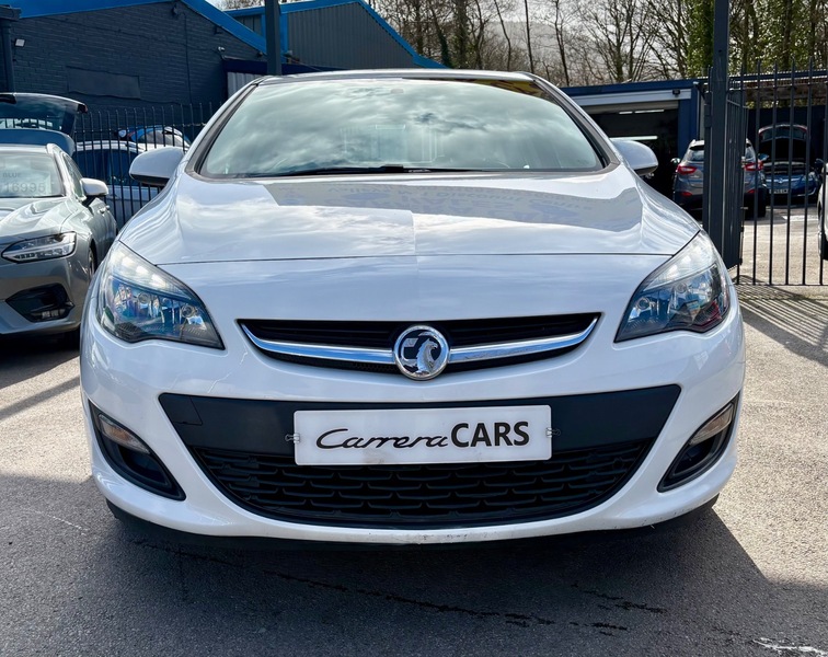 Used Vauxhall Astra 2015 for sale - 77850966: Photo 2