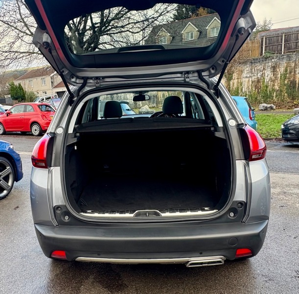 Used Peugeot 2008 2018 for sale - 76591280: Photo 8