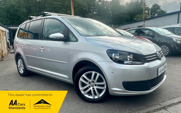 Used Volkswagen Touran 2015 for sale - 74884763: Photo 1