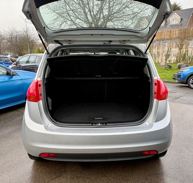 Used Kia Venga 2014 for sale - 78004072: Photo 8