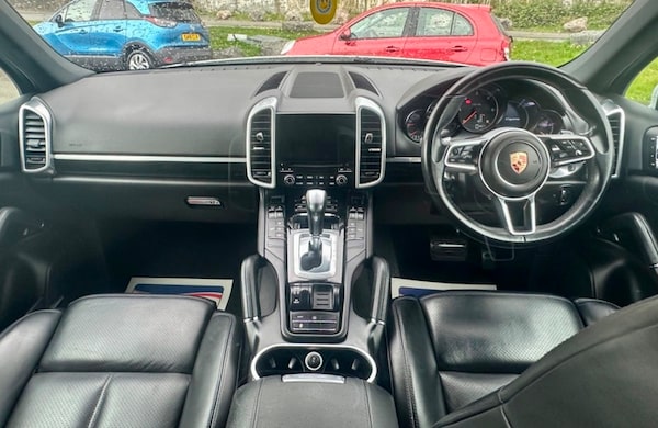 Used Porsche Cayenne 2016 for sale - 74361863: Photo 12