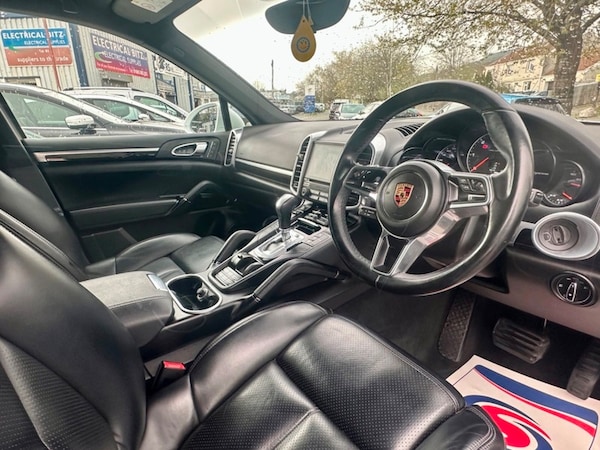 Used Porsche Cayenne 2016 for sale - 74361863: Photo 14
