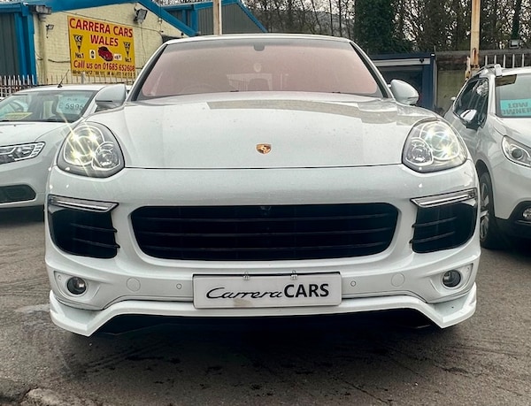 Used Porsche Cayenne 2016 for sale - 74361863: Photo 2