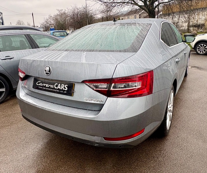 Used Skoda Superb 2017 for sale - 77521744: Photo 10