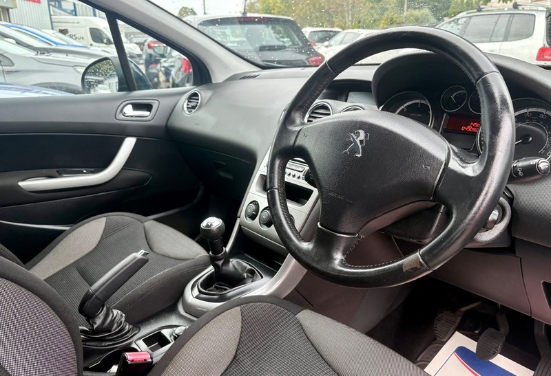 Used Peugeot 308 2012 for sale - 76119453: Photo 12